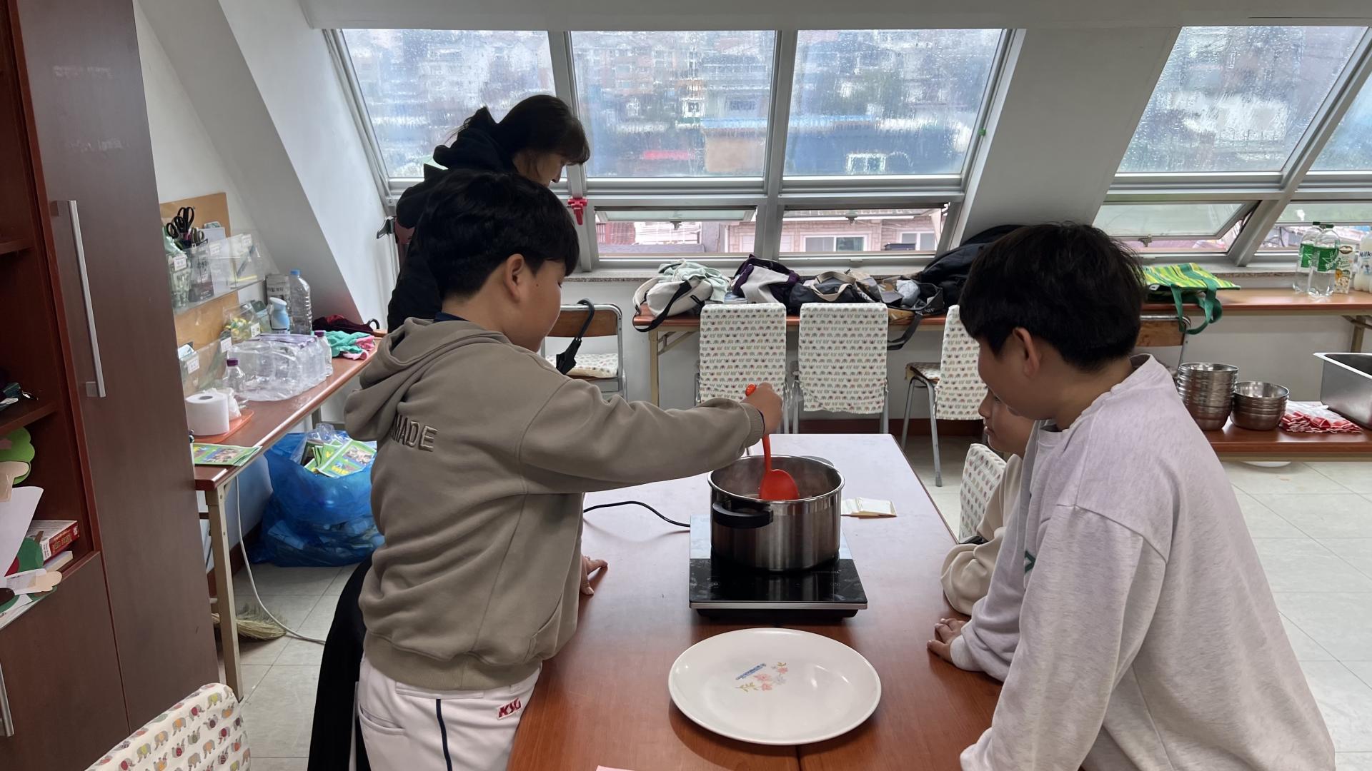 후암교회 초등부-2025.10.26 초등부&교회야놀자(3)-72953436107.jpg