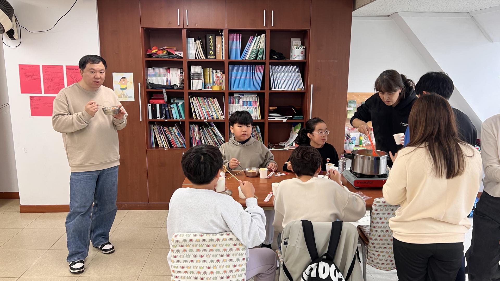 후암교회 초등부-2025.10.26 초등부&교회야놀자(3)-72953436153.jpg