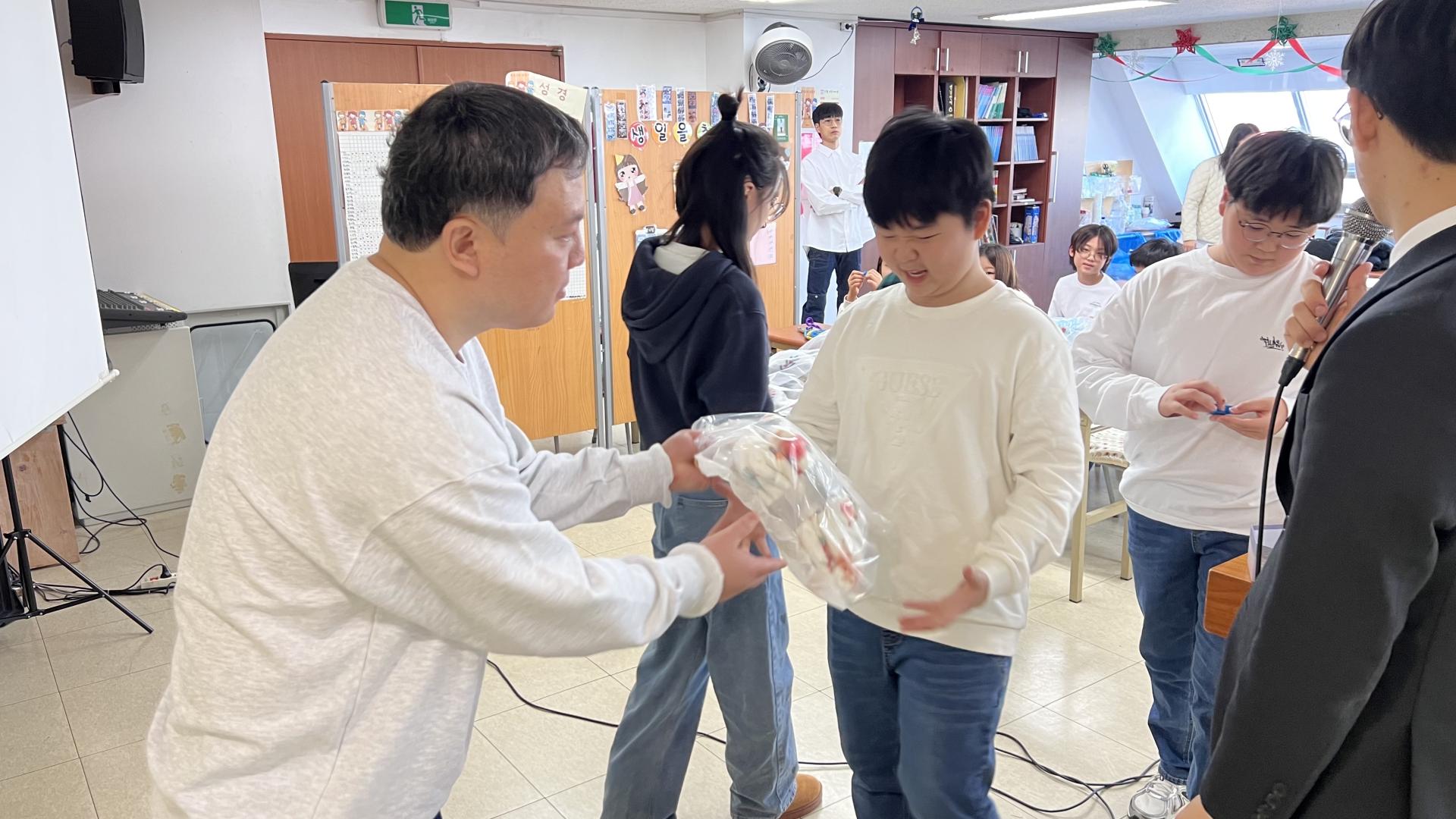 후암교회 초등부-2025.12.21 초등부-74322064289.jpg