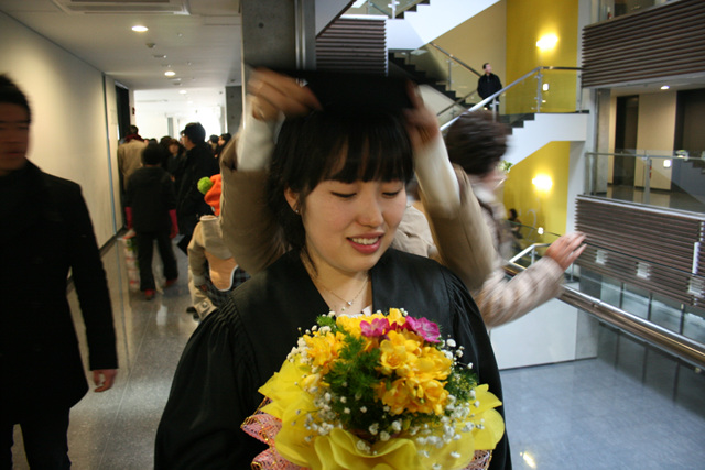 IMG_3157.jpg : 2012. 02. 16 나래, 선미 졸업식