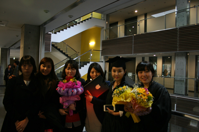 IMG_3131.jpg : 2012. 02. 16 나래, 선미 졸업식