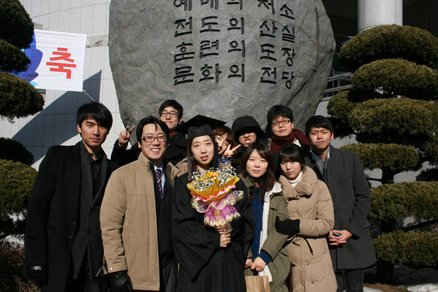 IMG_3008.jpg : 2012. 02. 16 나래, 선미 졸업식