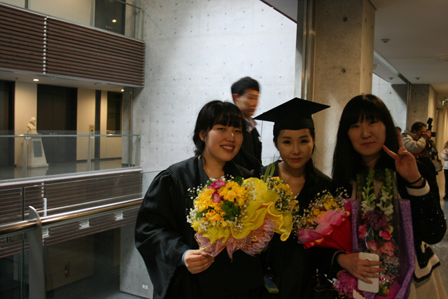 IMG_3171.jpg : 2012. 02. 16 나래, 선미 졸업식